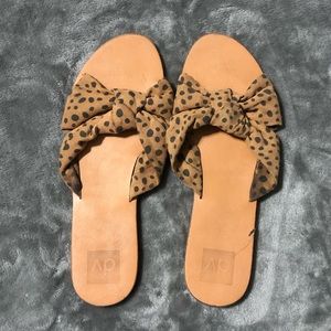 Tan slides